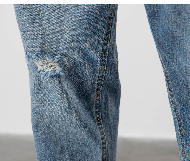 Men’s Light Washed Ripped Tapered Jeans – Loose Fit Stretch Denim