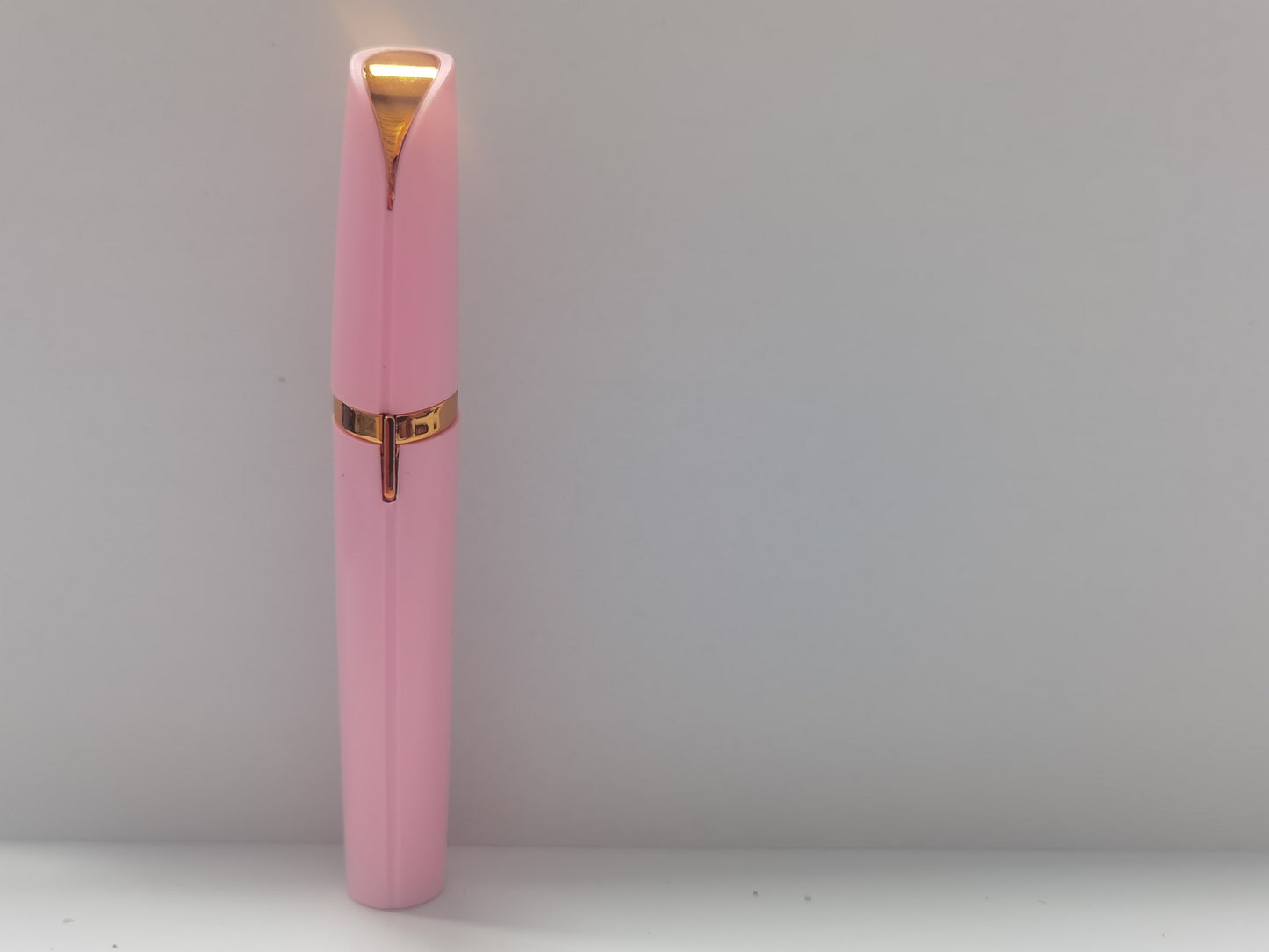 Mini Electric Eyebrow Trimmer Pen – Painless LED Lipstick Hair Remover for Face & Brows