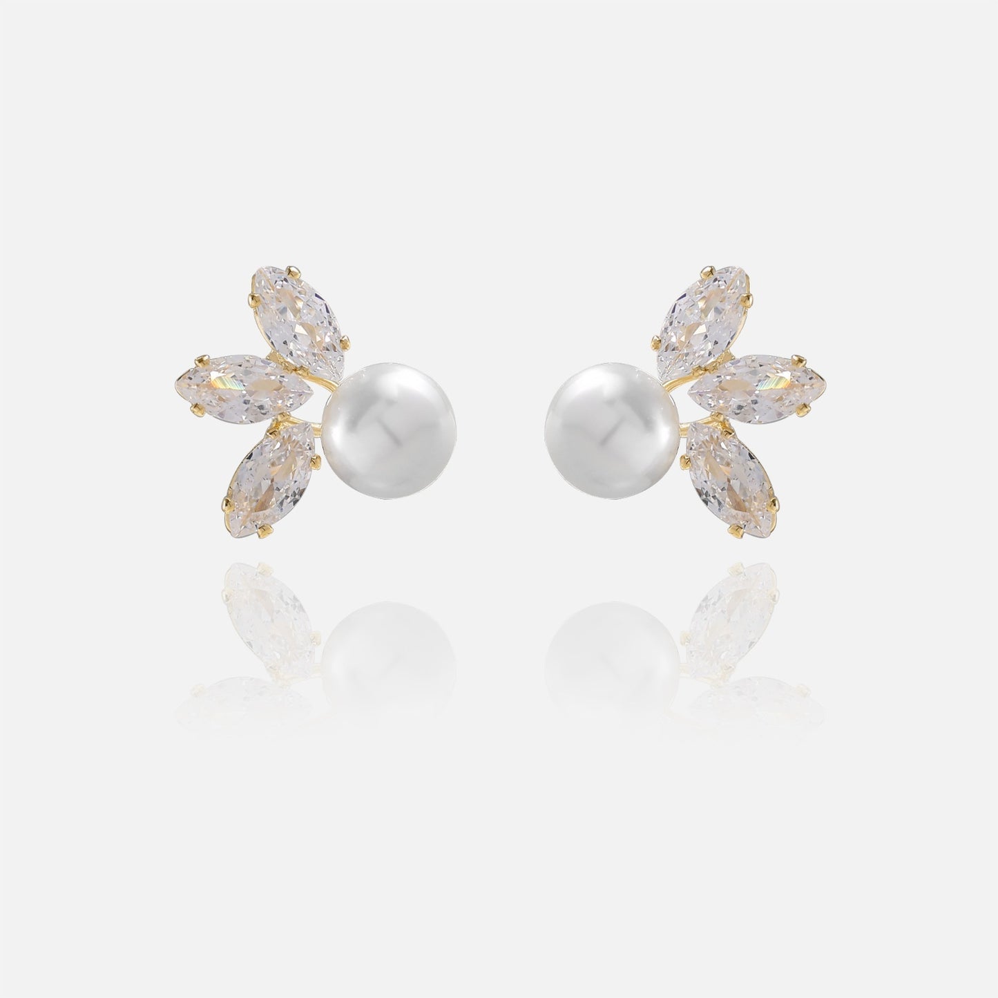 925 High-grade Three-petal Zircon Leaf Earrings