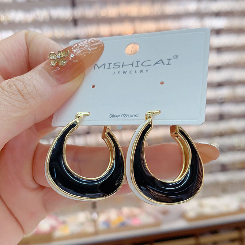 European And American Atmospheric Geometric Dripping Female Ear Clip