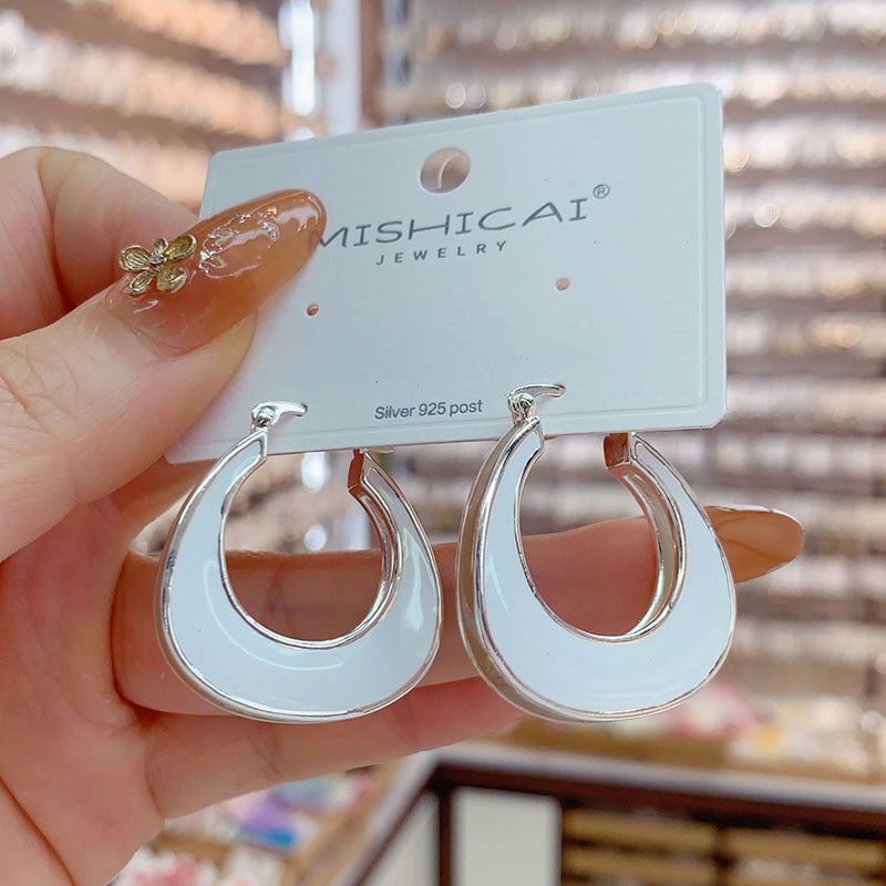 European And American Atmospheric Geometric Dripping Female Ear Clip