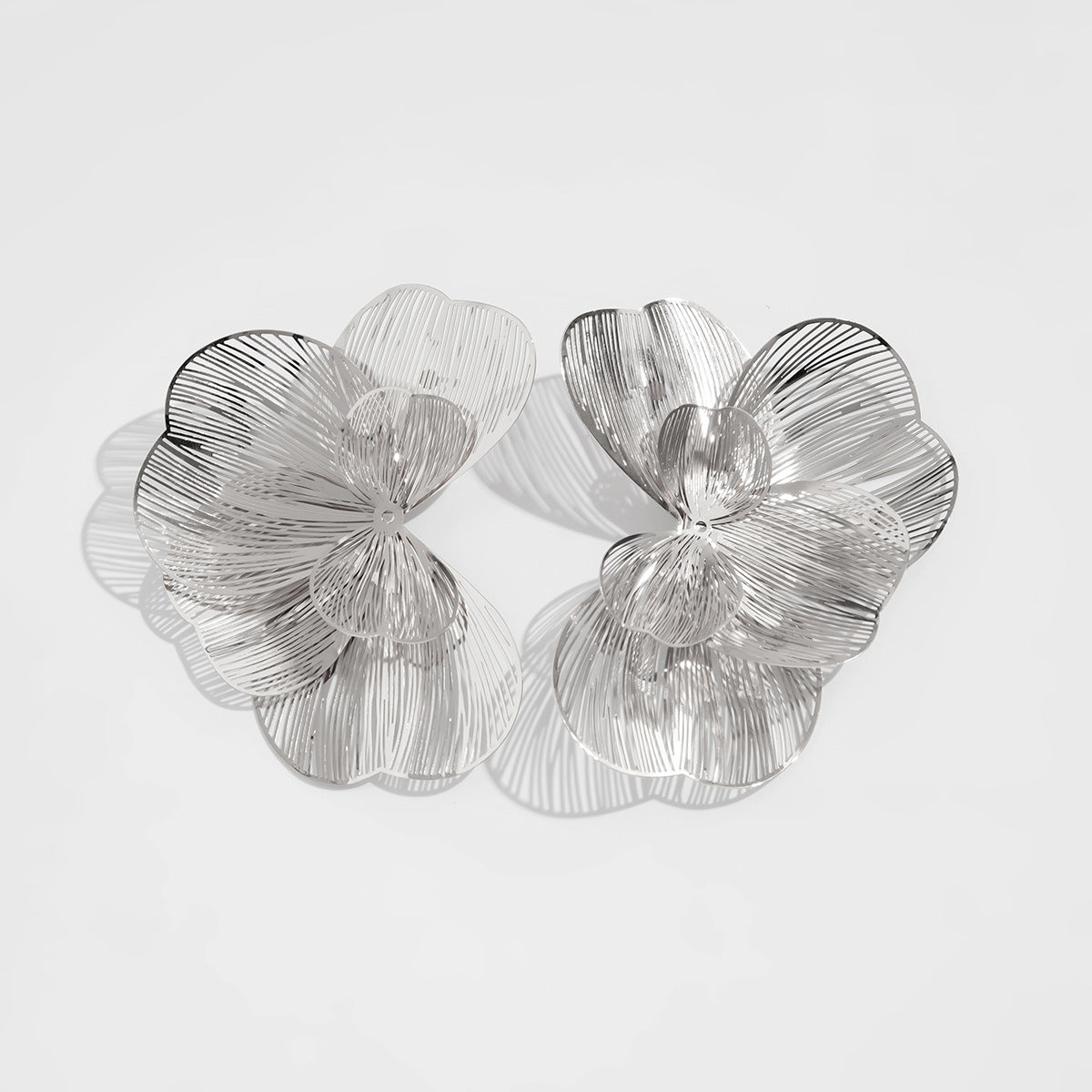 Fashion High-end Design Hollow Personality Stud Earrings