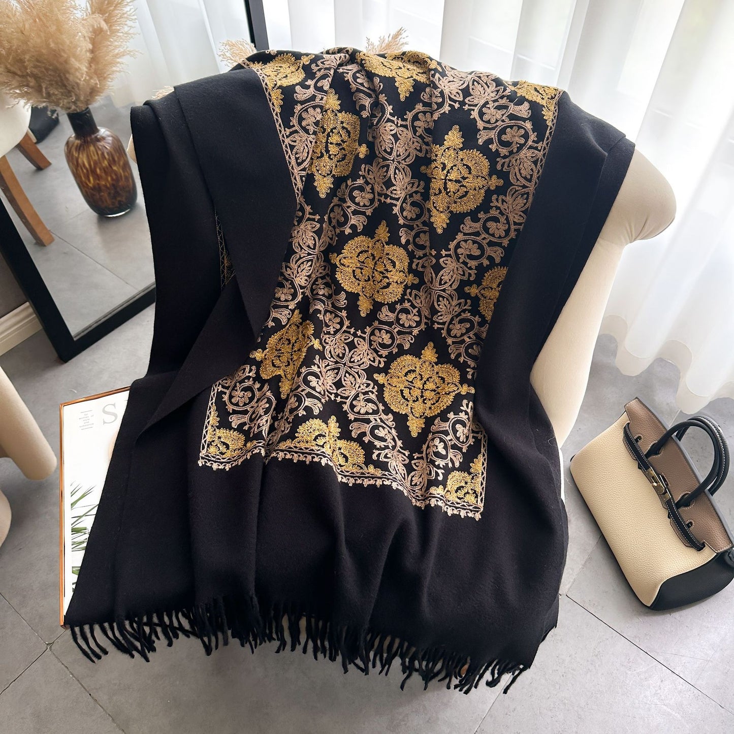 Ethnic Style Plant Totem Cashmere-like Embroidered Warm Scarf