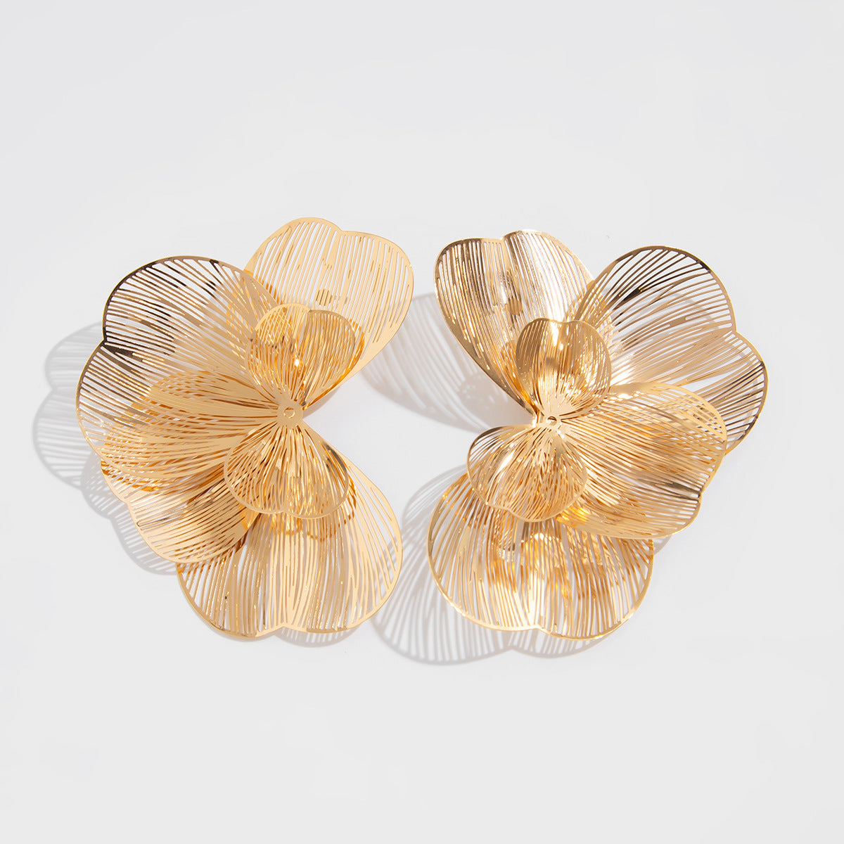 Fashion High-end Design Hollow Personality Stud Earrings