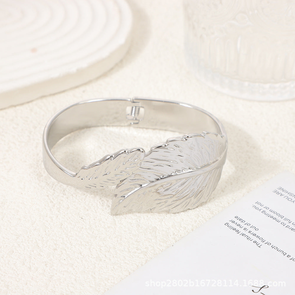 Simple Leaf Size Leaf Titanium Steel Oil Pressure Non-fading Bracelet