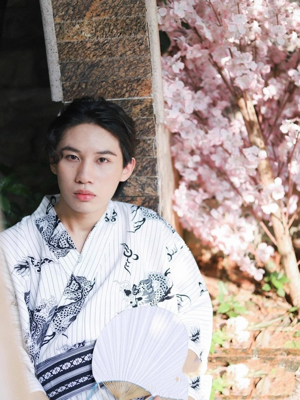 Men’s Traditional Japanese Yukata Kimono – Dragon Print Summer Robe