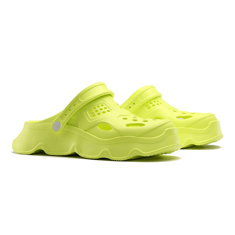 Men’s Hollow-Out Soft Bottom Closed-Toe Beach Slippers – Breathable & Non-Slip