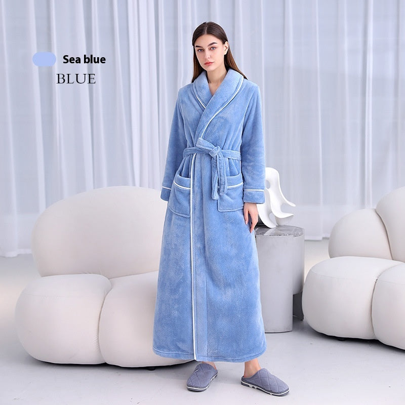 Extended Autumn And Winter Coral Fleece Bathrobe