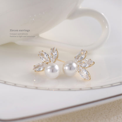 925 High-grade Three-petal Zircon Leaf Earrings