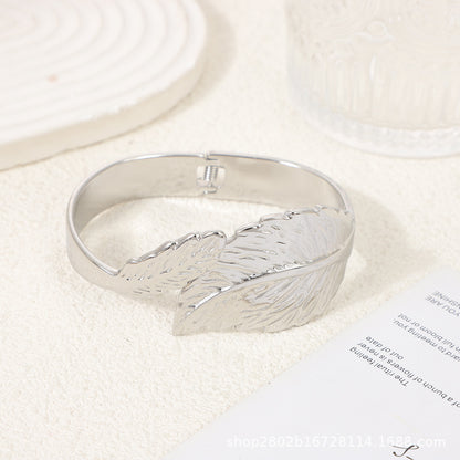 Simple Leaf Size Leaf Titanium Steel Oil Pressure Non-fading Bracelet