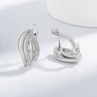 Micro Inlaid Zircon Unique Geometric Ear Clip
