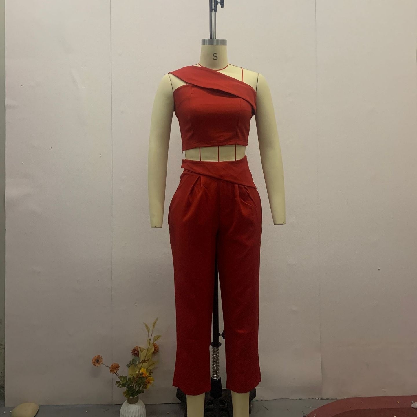 Hot Girl Diagonal Collar Halter Slim Fit Suit